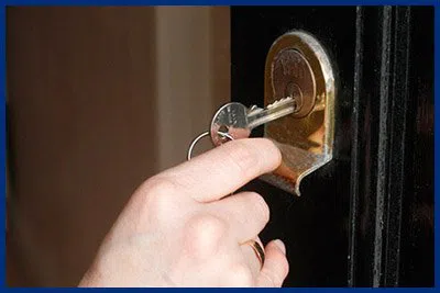 Advantage Locksmith Store Beaverton, OR 503-207-1188 - 7-door-unlock